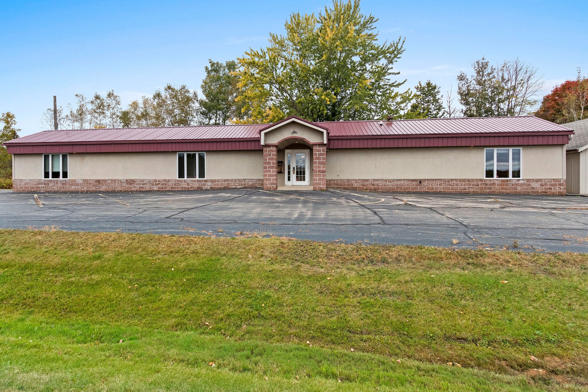 5739 Duame Rd, Lena, WI for sale Primary Photo- Image 1 of 1