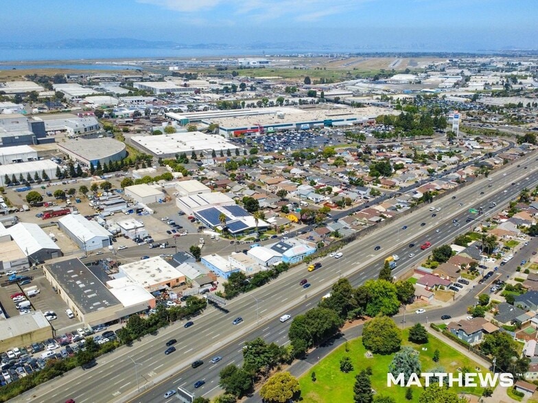 1688 Timothy Dr, San Leandro, CA for sale - Building Photo - Image 2 of 3