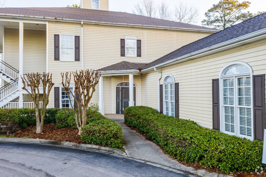 3055 Lorna Rd, Birmingham, AL for sale - Building Photo - Image 3 of 17