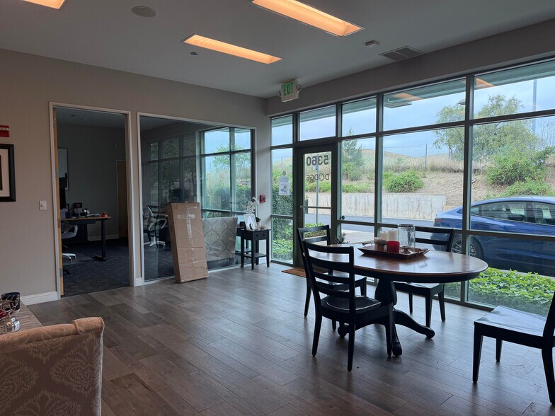 5300-5390 Gateway Plaza Dr, Benicia, CA à louer - Photo du bâtiment - Image 3 de 7