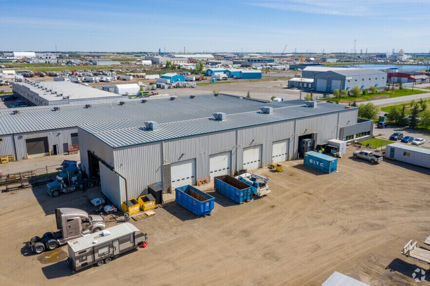 235093 Wrangler Dr SE, Rocky View No 44, AB à vendre - Photo du bâtiment - Image 3 de 5