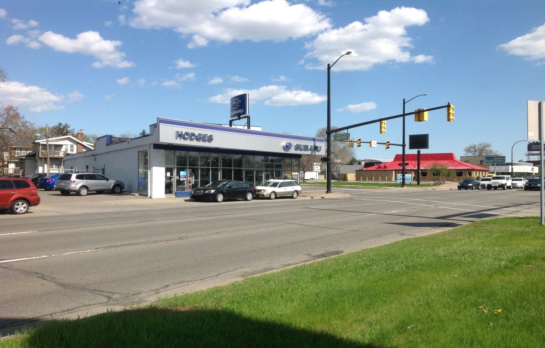 23100 Woodward Ave, Ferndale, MI for lease Primary Photo- Image 1 of 3
