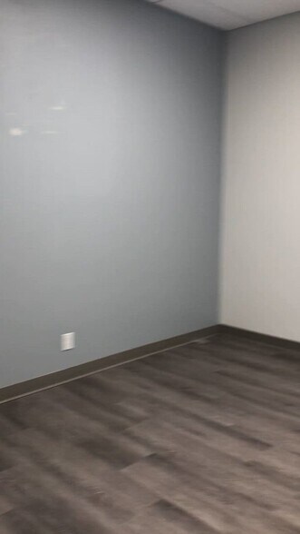 3680-3730 Yale Way, Fremont, CA à louer - Vidéo sur l’inscription commerciale - Image 2 de 18