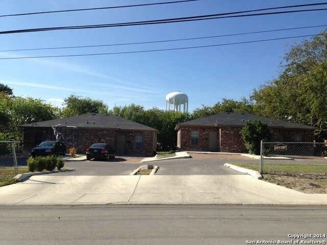10911 Baltic St, San Antonio, TX à vendre Photo principale- Image 1 de 30