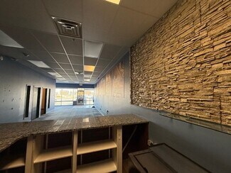 Plus de détails pour 10121-10253 N 2nd St, Machesney Park, IL - Commerce de détail à louer