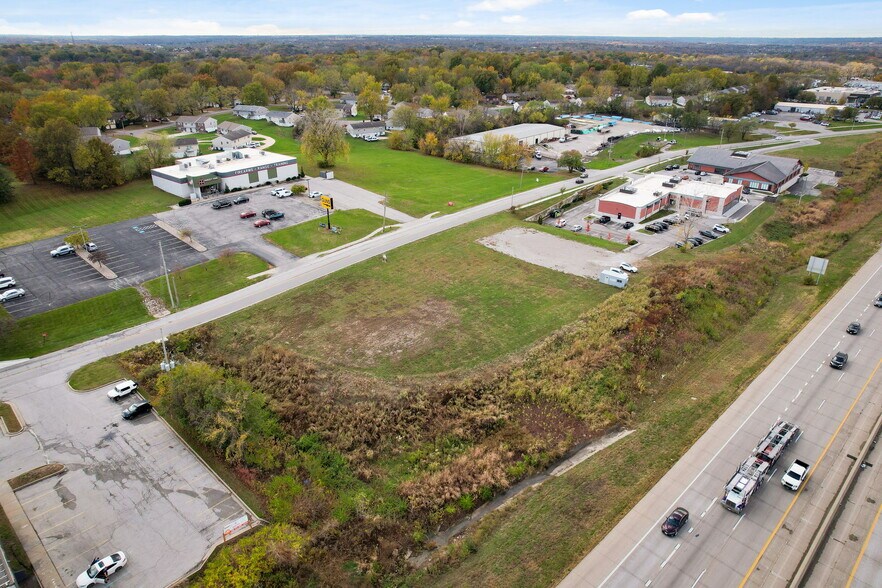 2401 NW S Outer rd, Blue Springs, MO à vendre - Aérien - Image 2 de 11