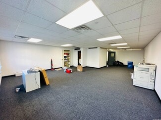 Plus de détails pour 11917 29th Ave, Flushing, NY - Bureau à louer
