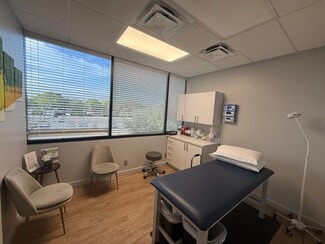 More details for 9970 S Central Park Blvd, Boca Raton, FL - Medical for Lease