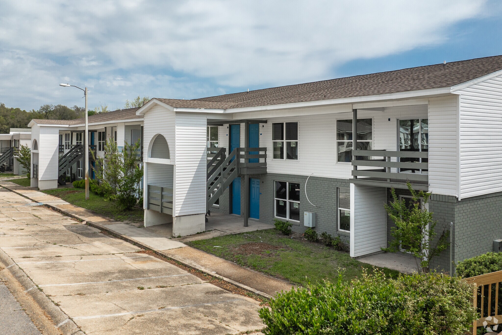 4600 Twin Oaks Dr, Pensacola, FL à vendre Photo du bâtiment- Image 1 de 33