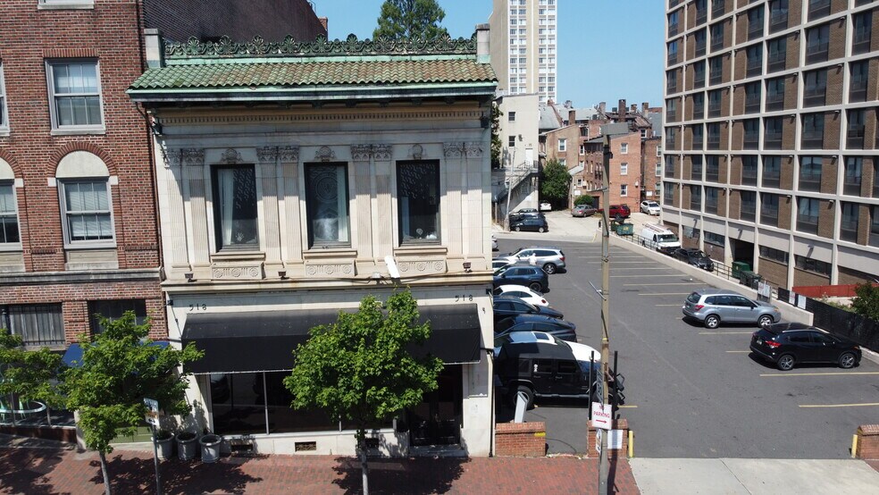 518 N Charles St, Baltimore, MD à vendre - Photo du bâtiment - Image 3 de 53