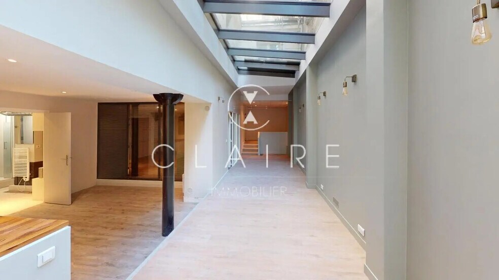 Retail in Paris for sale - Interior Photo - Image 3 of 10