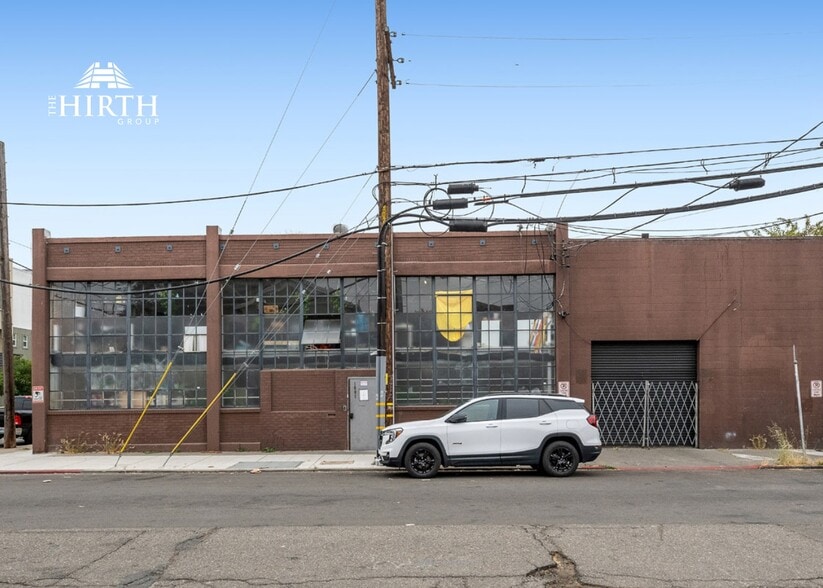 2321 Filbert St, Oakland, CA à vendre - Photo du bâtiment - Image 2 de 35