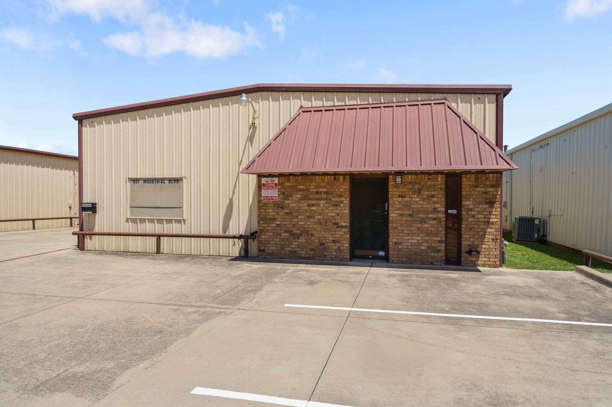 621 Industrial Blvd, Grapevine, TX à vendre Photo principale- Image 1 de 9