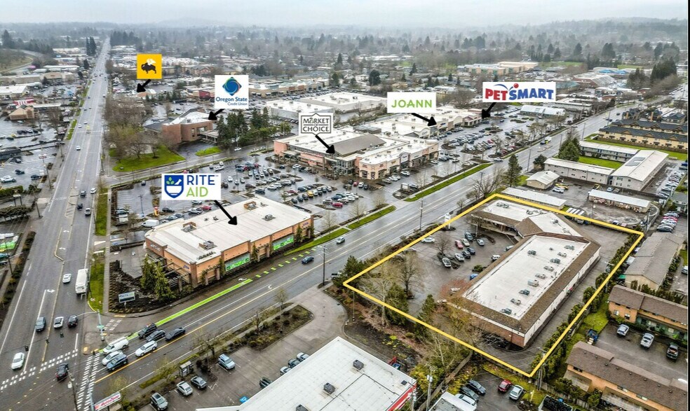 919-935 NW Circle Blvd, Corvallis, OR à louer - Photo du bâtiment - Image 2 de 9