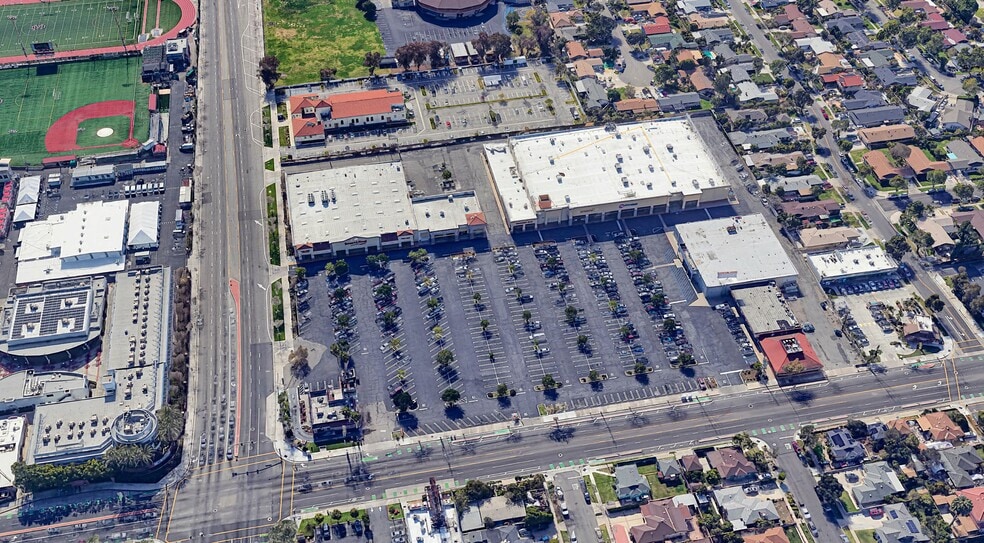 1350-1400 W Edinger Ave, Santa Ana, CA for lease - Building Photo - Image 1 of 3