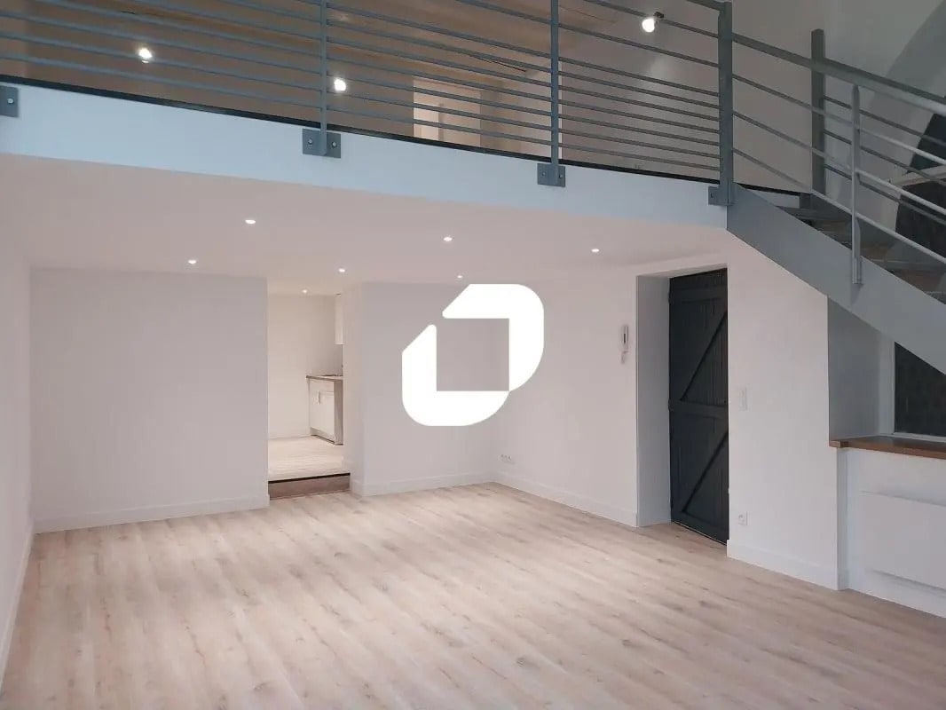 Rue Jean Jacques Rousseau, Nantes à vendre Photo intérieure- Image 1 de 8