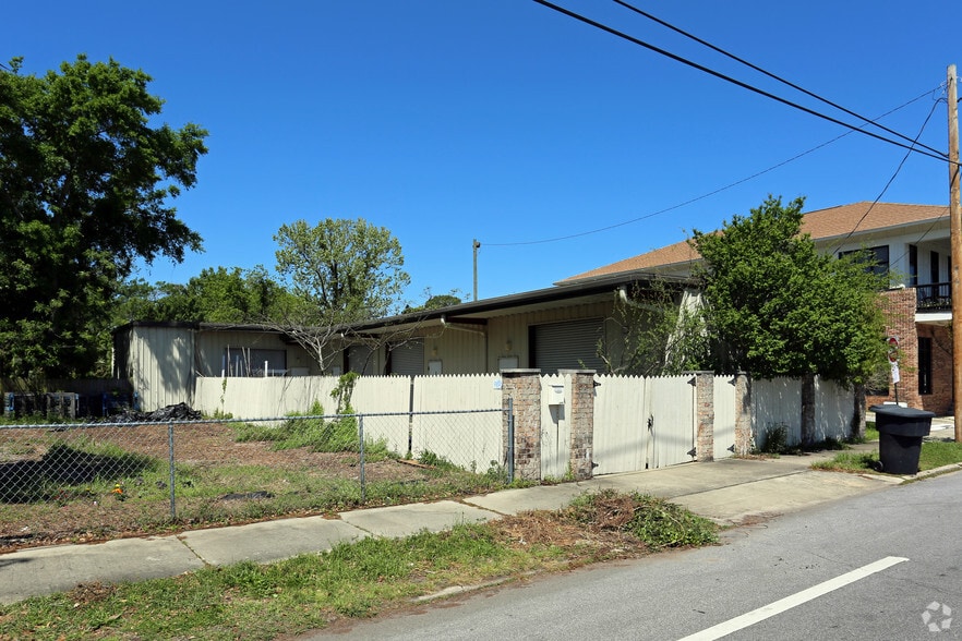 115 S De Villiers St, Pensacola, FL for lease - Primary Photo - Image 1 of 13