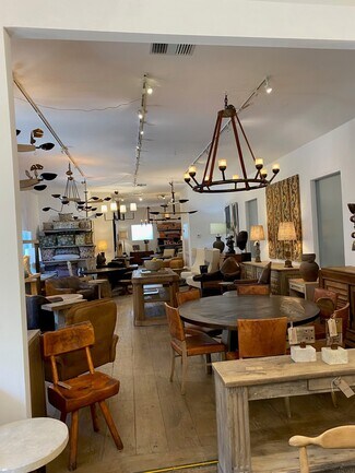 Plus de détails pour 744 N La Cienega Blvd, Los Angeles, CA - Commerce de détail à louer