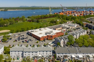 8235-8355 Rue Notre-Dame E, Montréal, QC - Aerial  map view