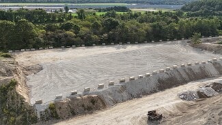 Plus de détails pour 4371 Middle Country Rd, Calverton, NY - Terrain à louer