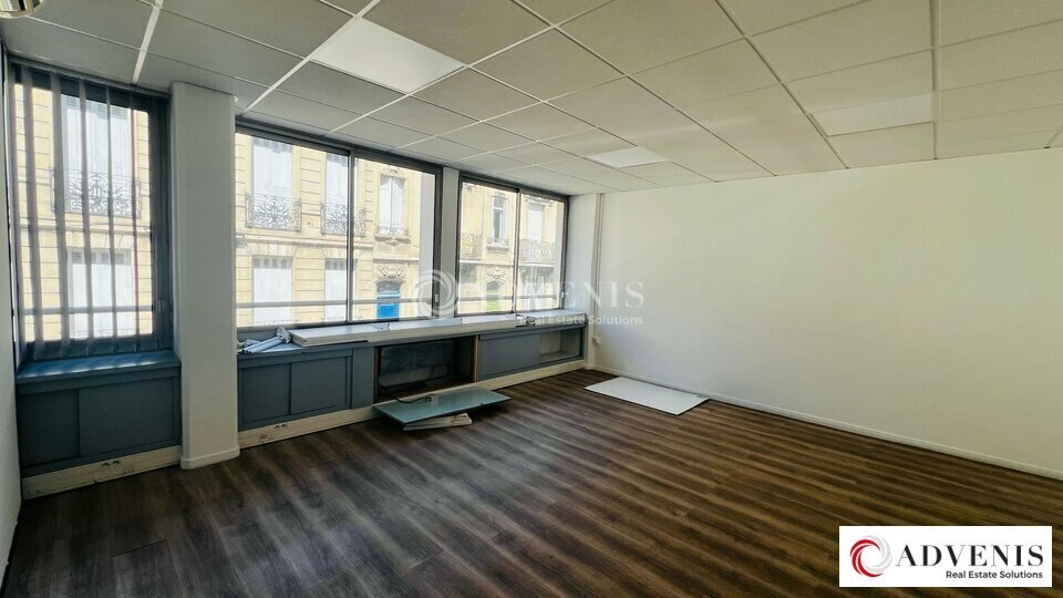 17 Rue De Rivière, Bordeaux for lease - Interior Photo - Image 3 of 7