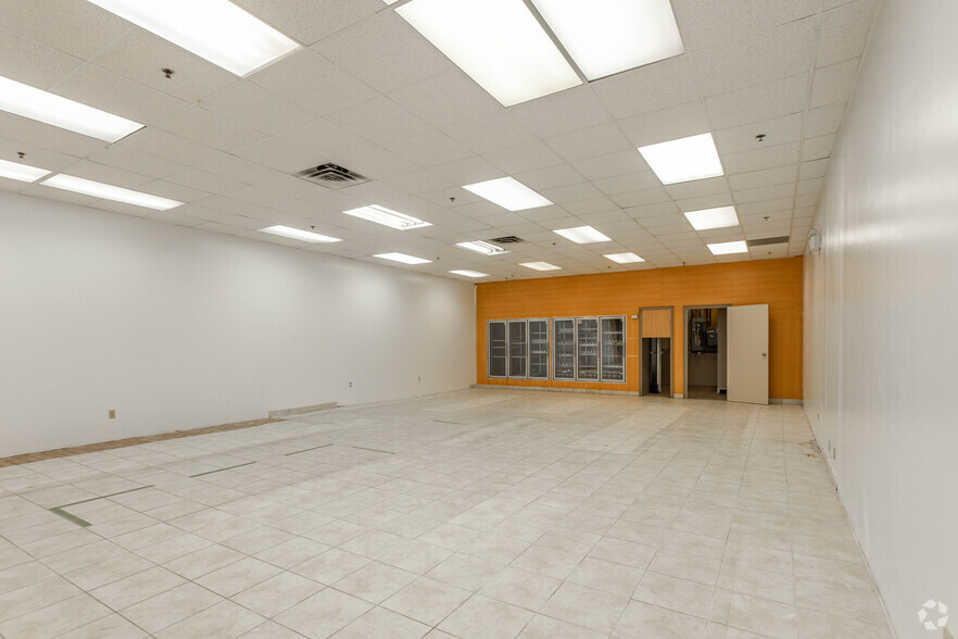 1431-1527 Rebecca St, Oakville, ON for lease - Interior Photo - Image 3 of 58