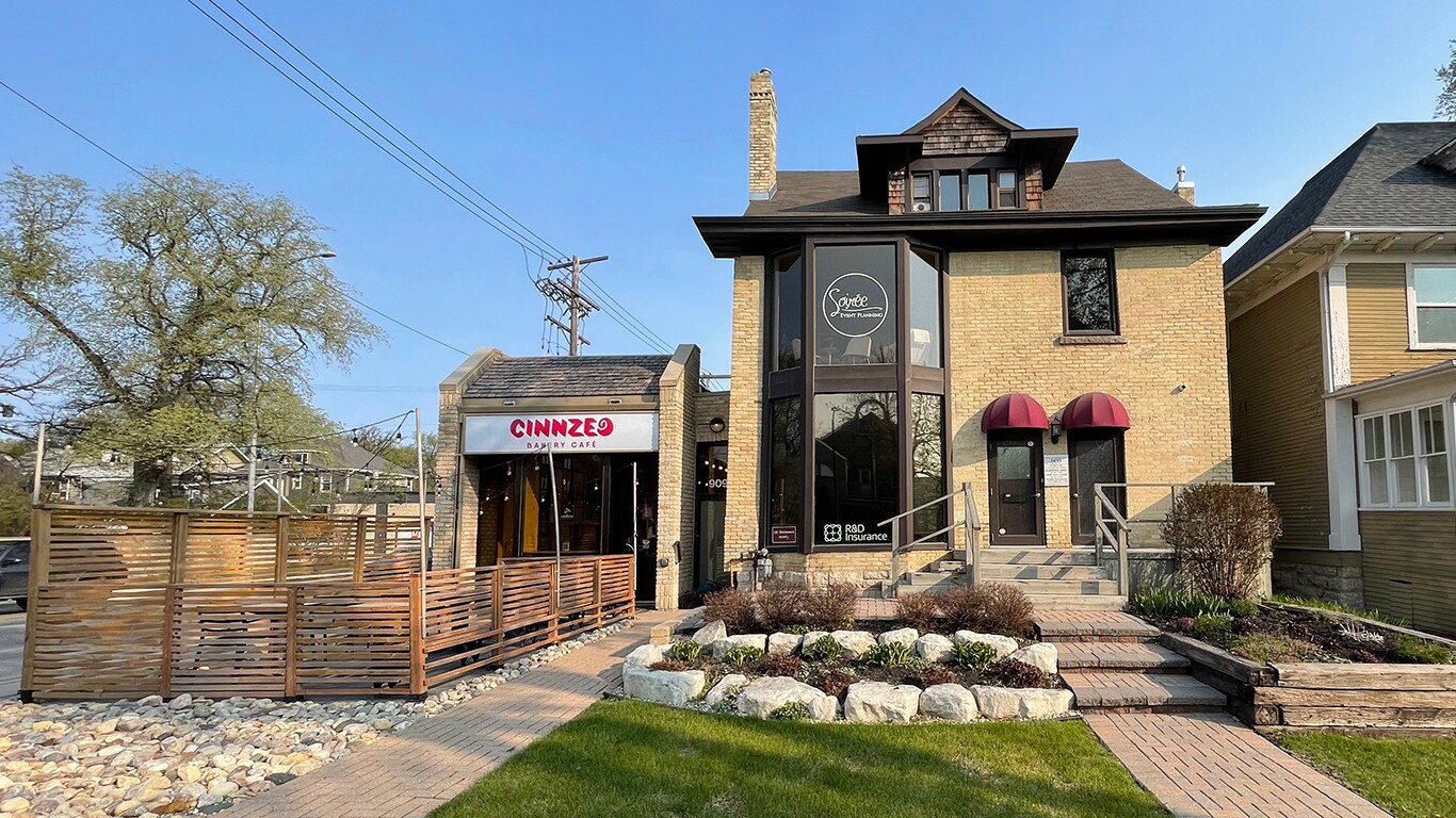 909 Dorchester Av, Winnipeg, MB à vendre Photo principale- Image 1 de 1