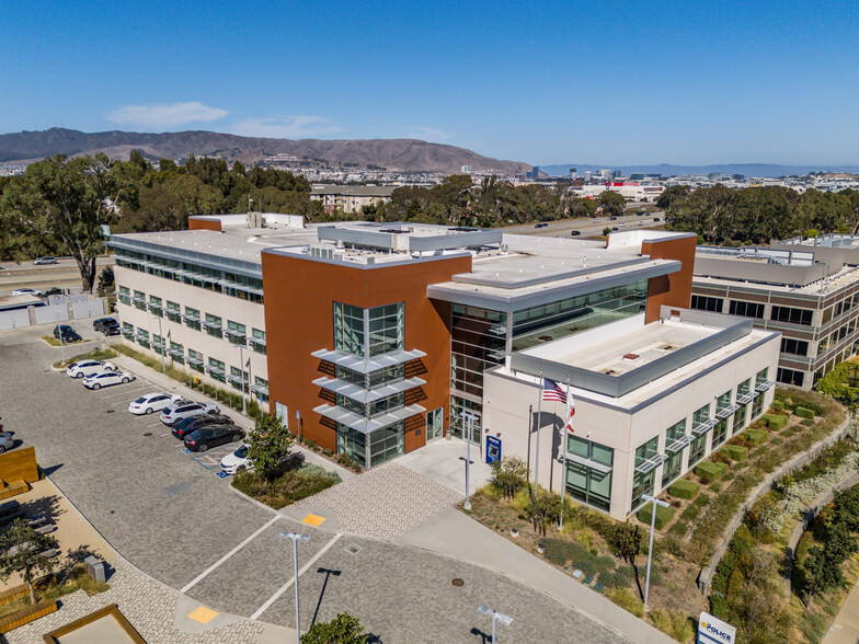 1250 Grundy Ln, San Bruno, CA for lease - Building Photo - Image 1 of 10