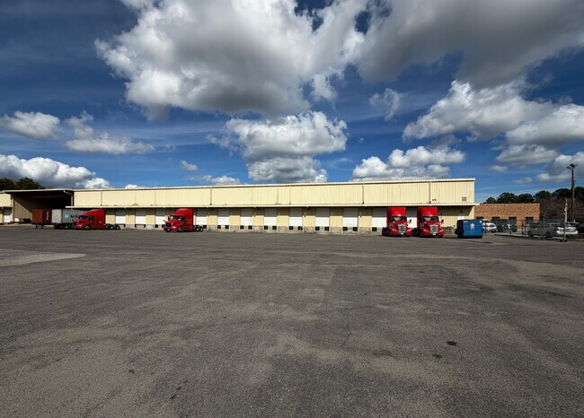 Plus de détails pour 5360 Commerce Blvd E, Mobile, AL - Industriel à louer