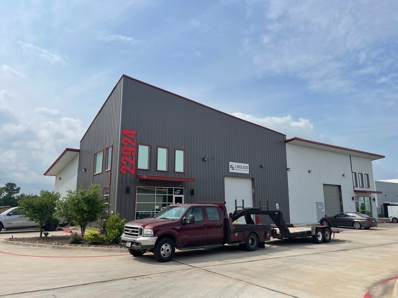 22936 Kuykendahl Rd, Spring, TX for lease - Building Photo - Image 3 of 44
