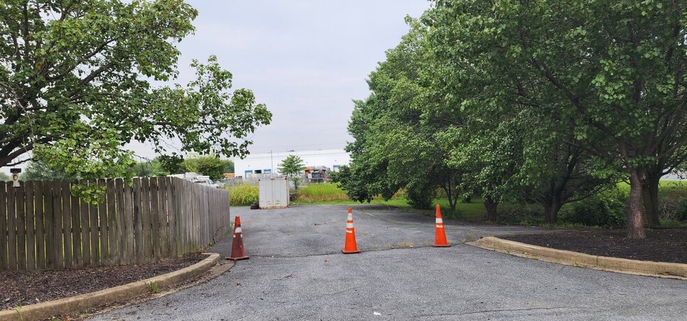 4619 Wedgewood Blvd, Frederick, MD for lease - Building Photo - Image 3 of 4