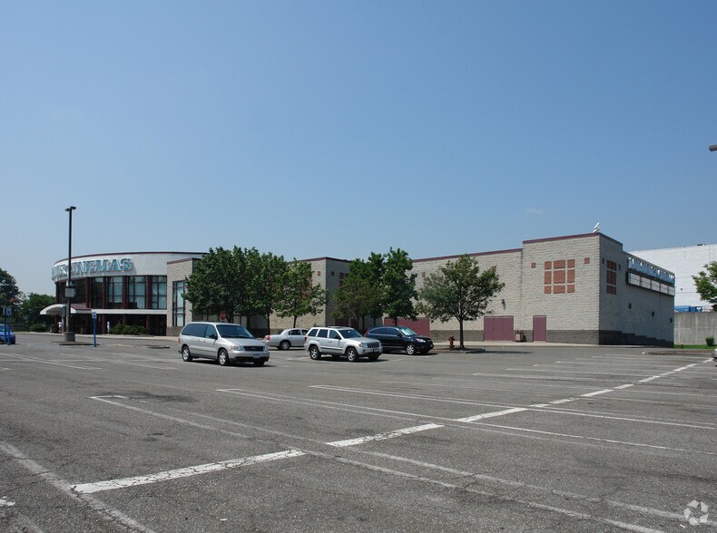 2 South Dr, Yonkers, NY for sale - Building Photo - Image 3 of 5