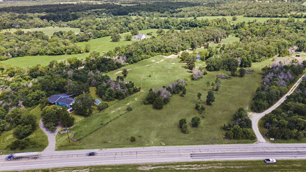 14610 TX-21, North Zulch, TX à vendre - Photo du bâtiment - Image 3 de 23
