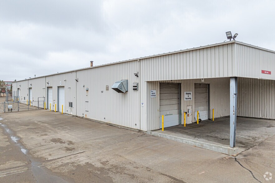 2004 64th Ave NW, Edmonton, AB à louer - Photo du bâtiment - Image 2 de 5