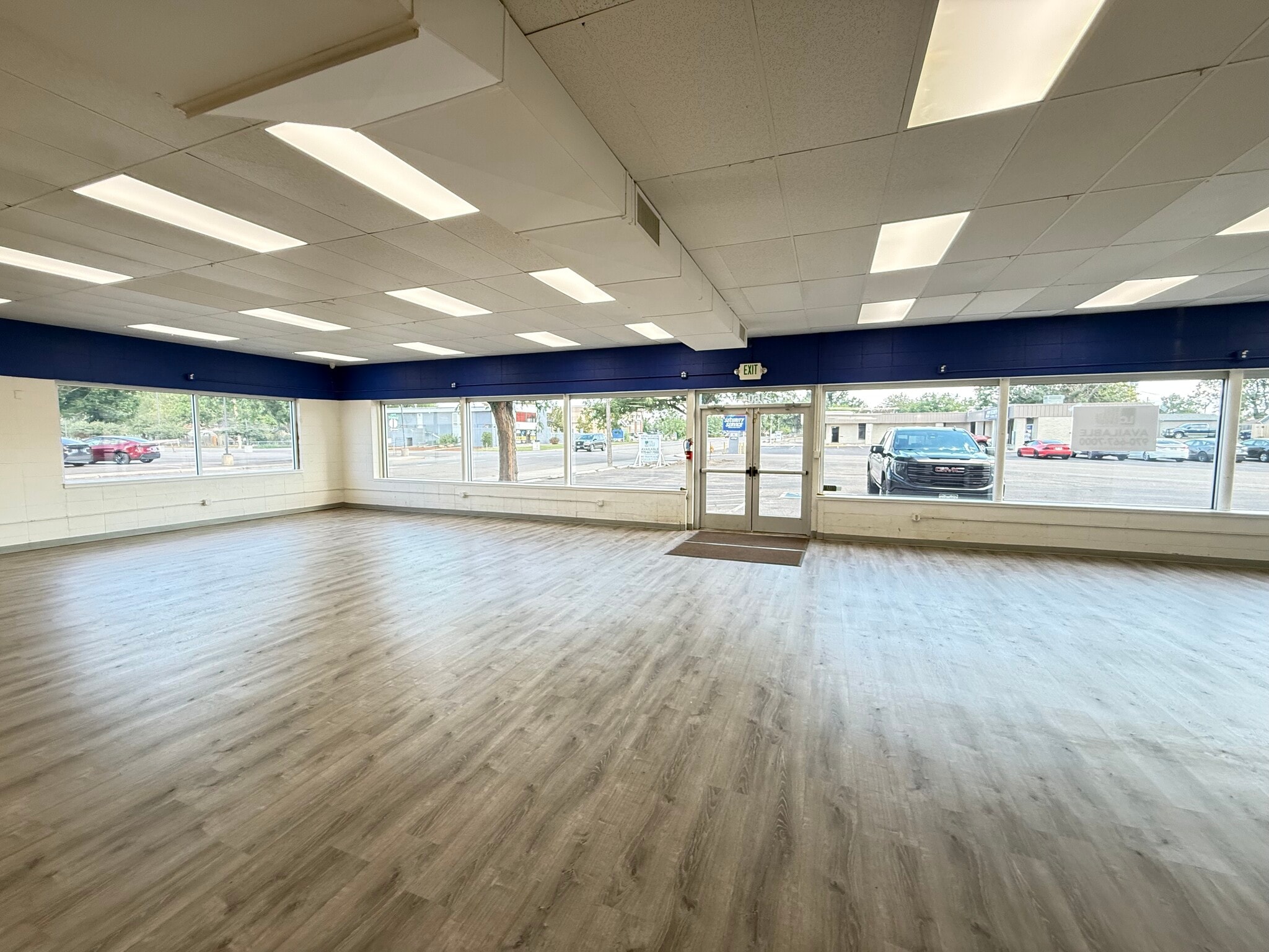 1601-1609 N Lincoln Ave, Loveland, CO for sale Interior Photo- Image 1 of 8