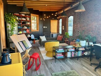 Plus de détails pour 192 Belgrade Ave, Roslindale, MA - Bureau à vendre