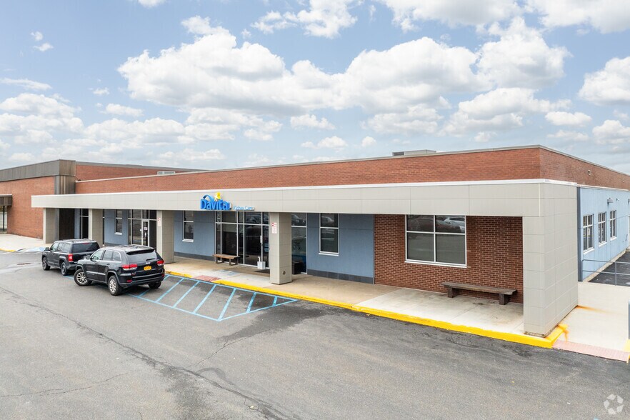 940 Mall Rd, Frackville, PA à louer - Photo du bâtiment - Image 3 de 6