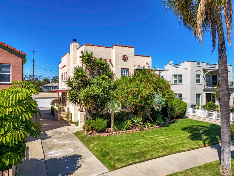 1945 S Bronson Ave, Los Angeles, CA for sale - Building Photo - Image 2 of 14