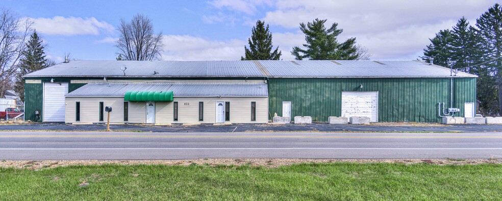 835 Airport Rd, Jackson, MI for sale - Building Photo - Image 1 of 1