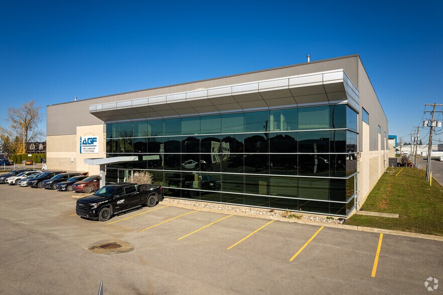 4055 Boul Le Corbusier, Laval, QC for sale - Primary Photo - Image 1 of 1