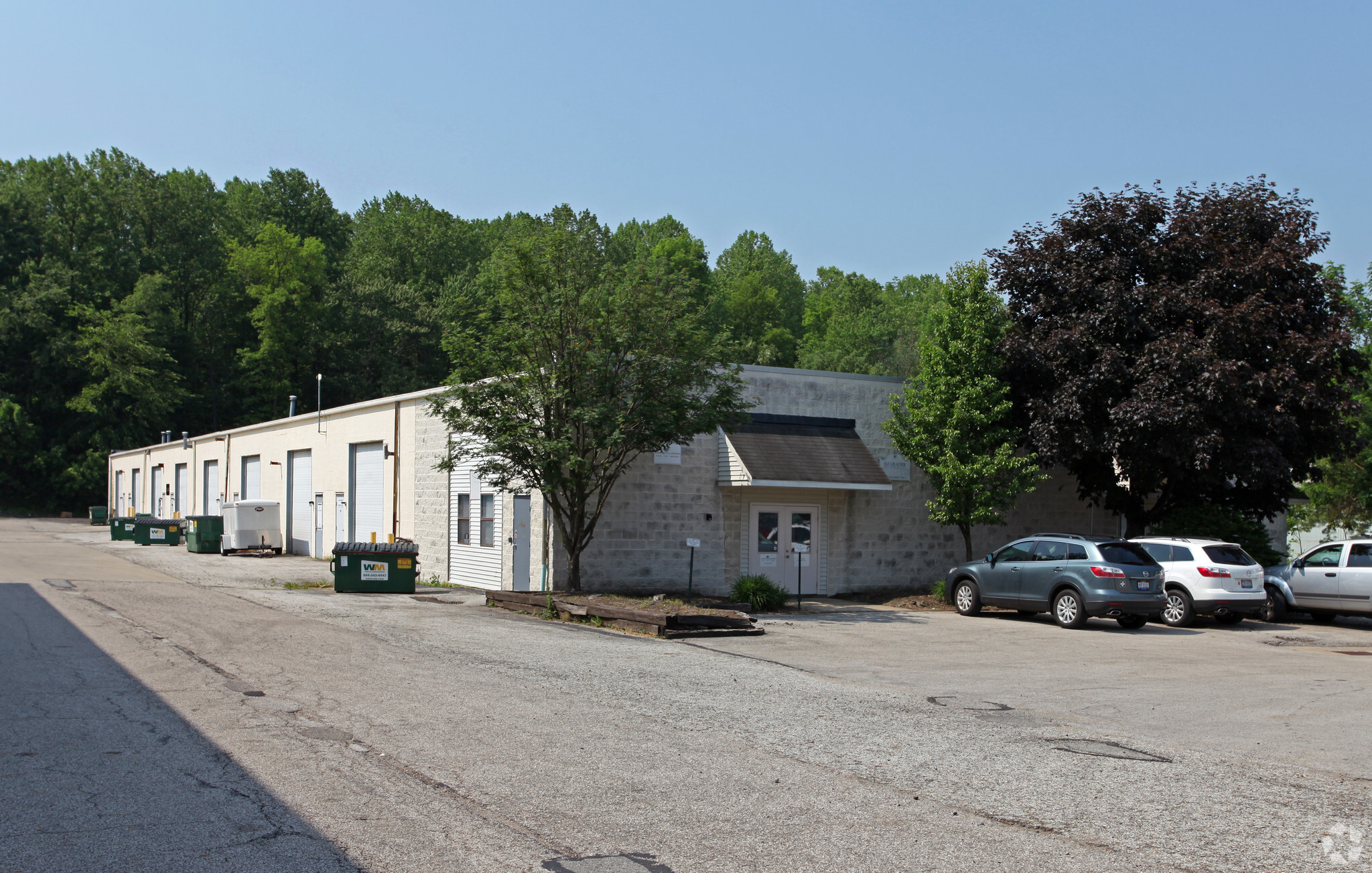 300 Industrial Pky, Chagrin Falls, OH for lease Primary Photo- Image 1 of 17