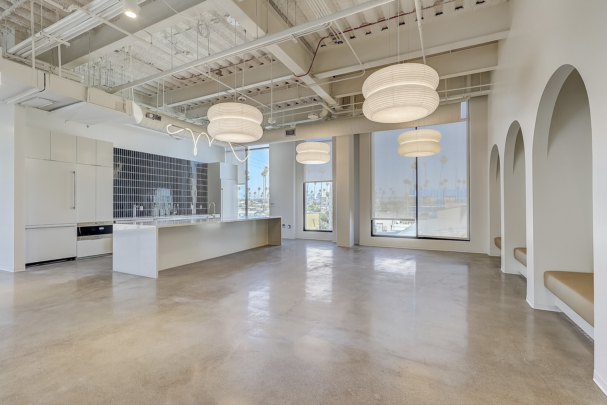 3101 W Exposition Blvd, Los Angeles, CA for lease Interior Photo- Image 1 of 11