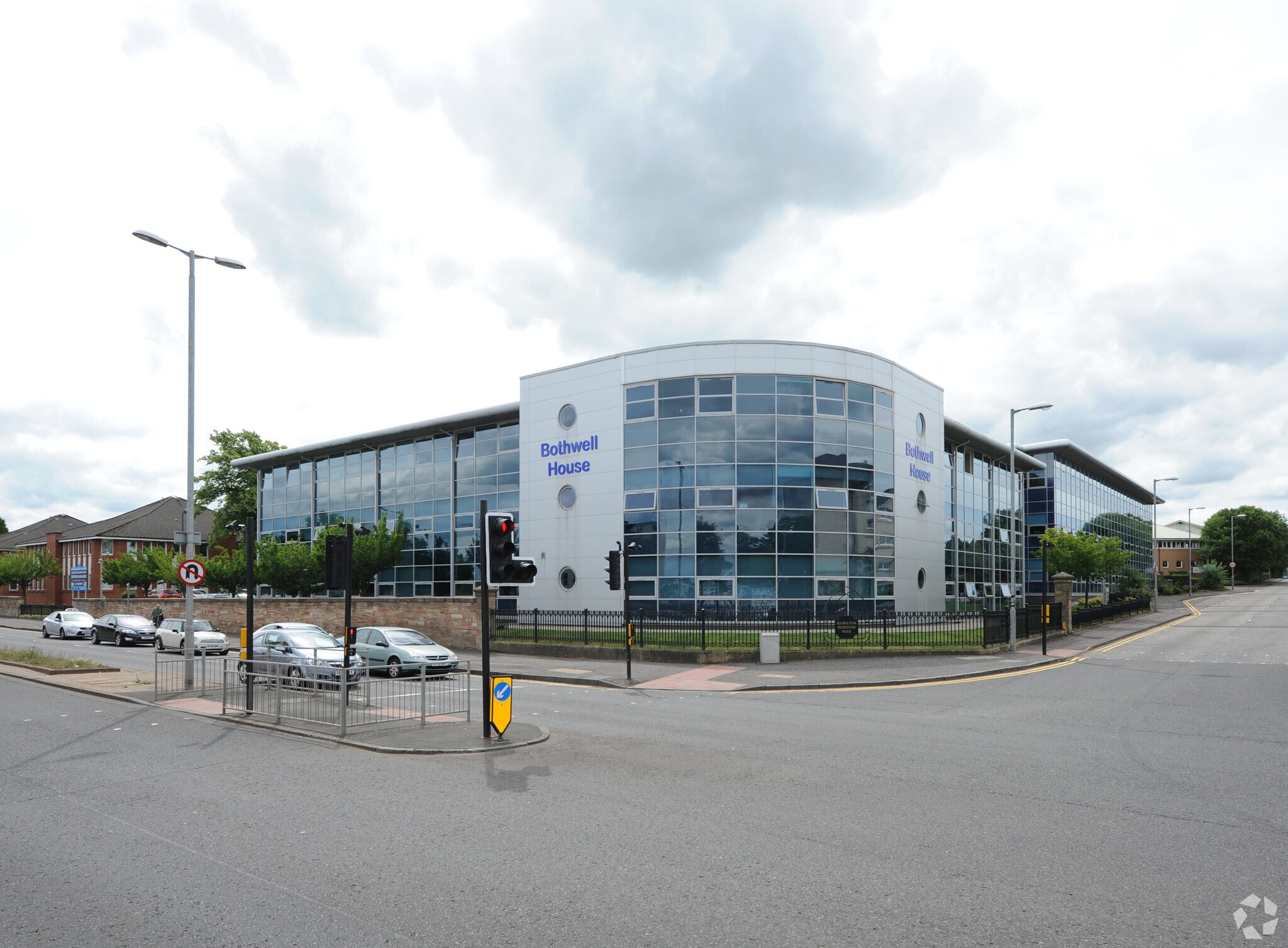 Bothwell Rd, Hamilton for lease Building Photo- Image 1 of 3