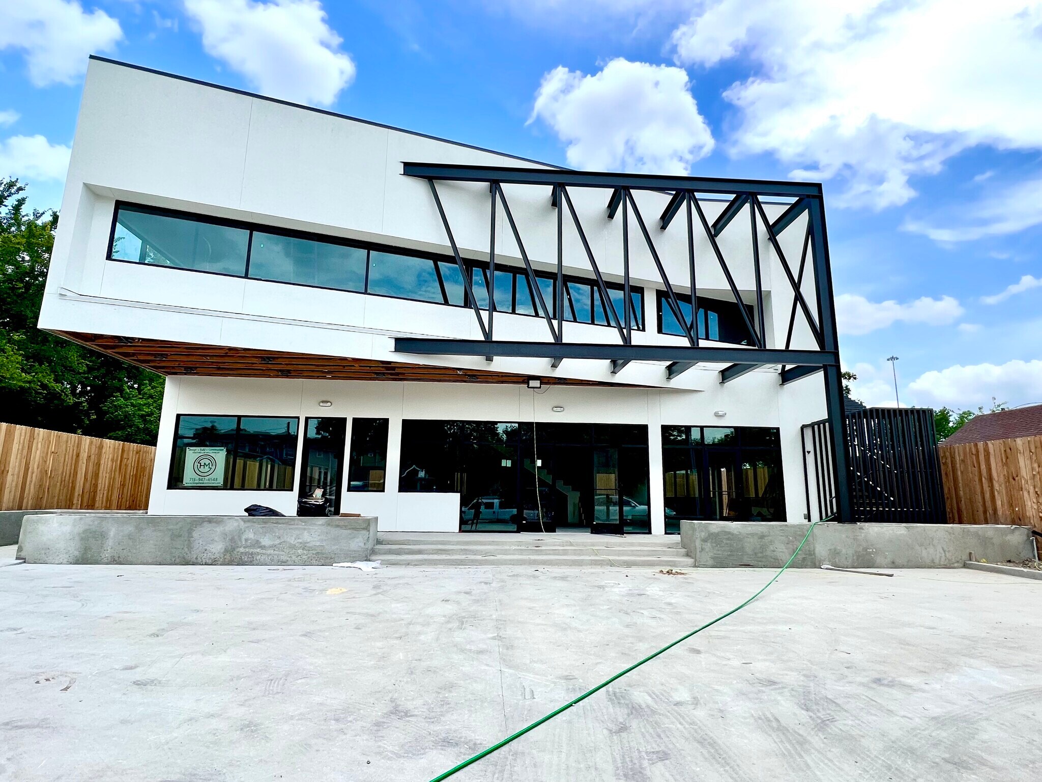 6815 N Main St, Houston, TX à louer Photo du bâtiment- Image 1 de 12