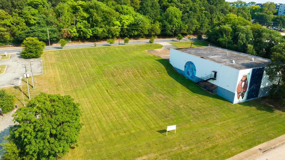 807 Oliver Hill Way, Richmond, VA for sale - Building Photo - Image 3 of 4