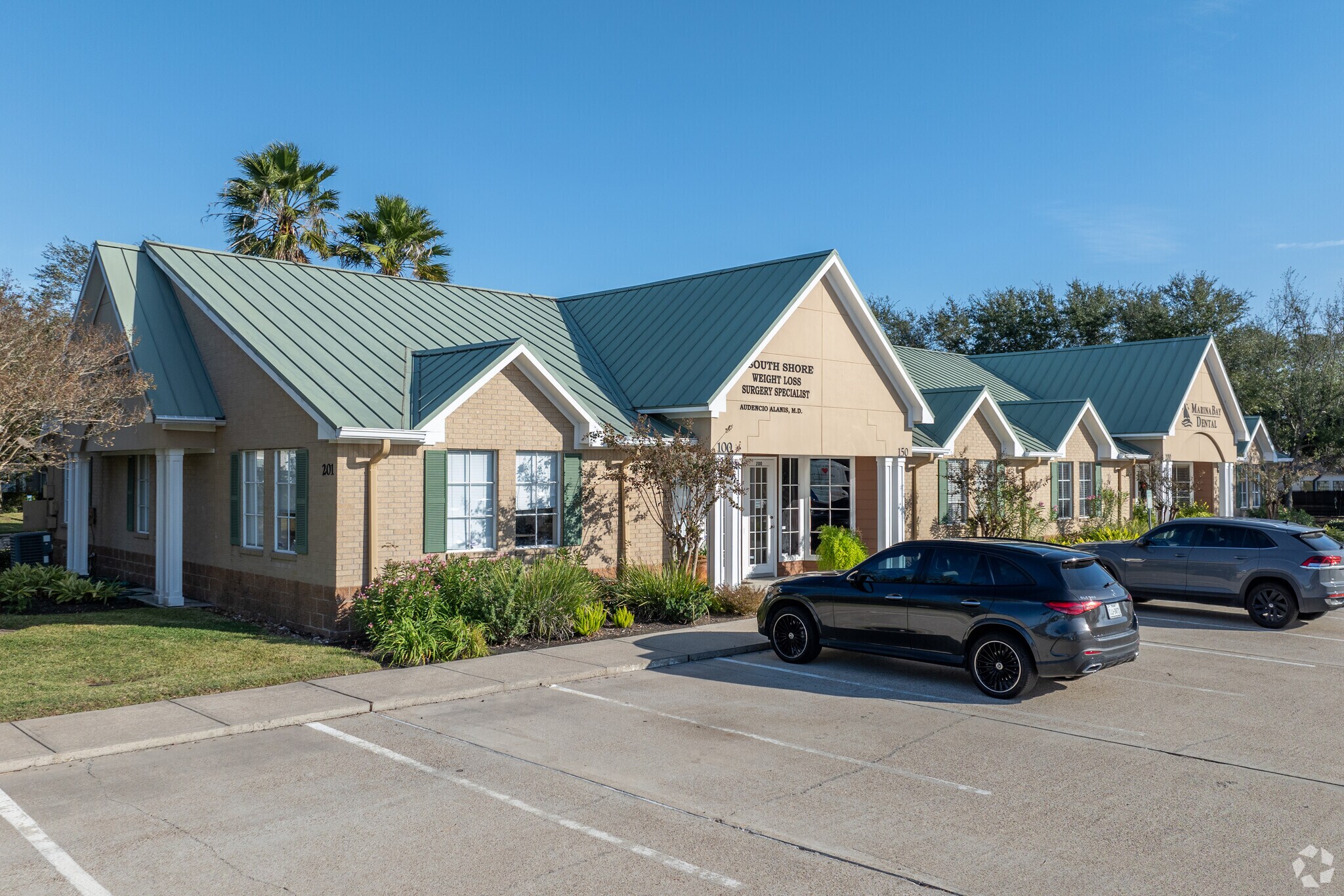 201 Enterprise Ave, League City, TX à louer Photo du bâtiment- Image 1 de 13