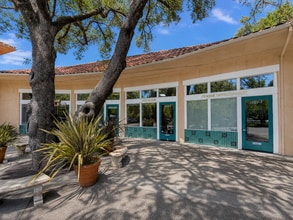 1207 Vine St, Healdsburg, CA for lease Building Photo- Image 2 of 8