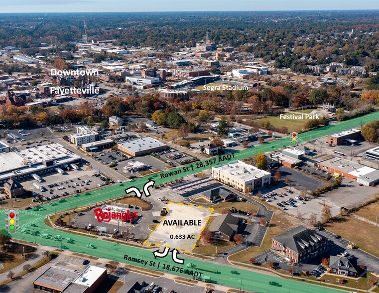 425 Ramsey St, Fayetteville, NC à vendre - Photo du bâtiment - Image 2 de 4