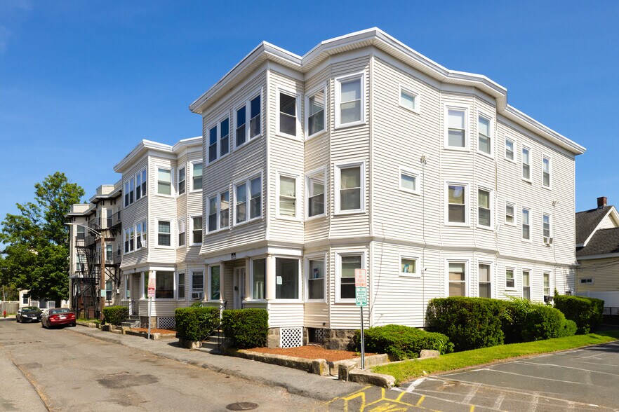12-14 Fortesque Ter, Lynn, MA à vendre - Photo principale - Image 1 de 1