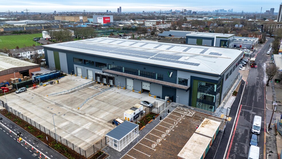 Valor Park, London for lease - Building Photo - Image 2 of 4